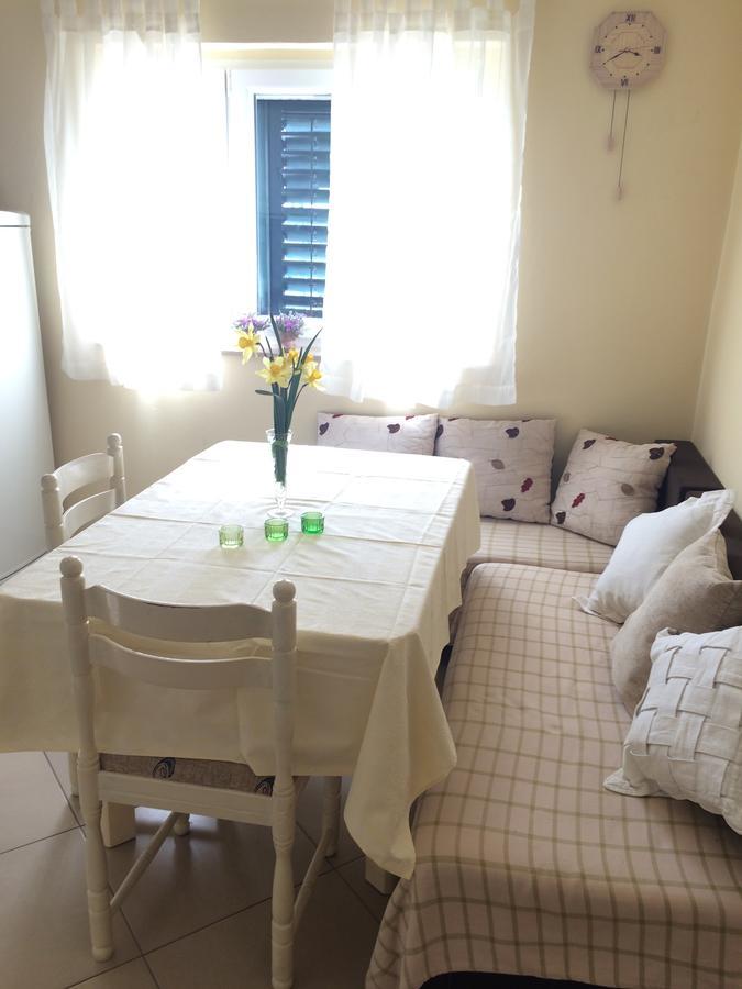 Holiday Home "Kike & Mara" Drniš Екстериор снимка